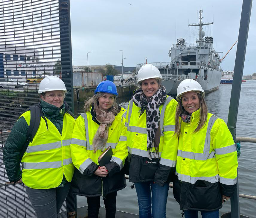 co-actrices permanentes Interaction Intérim aux chantiers naval Piriou