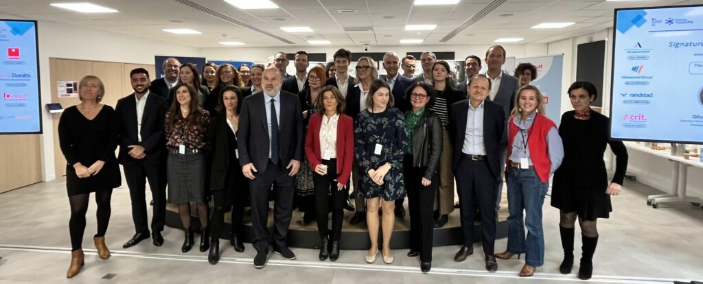 Signature de la convention nationale avec France Travail